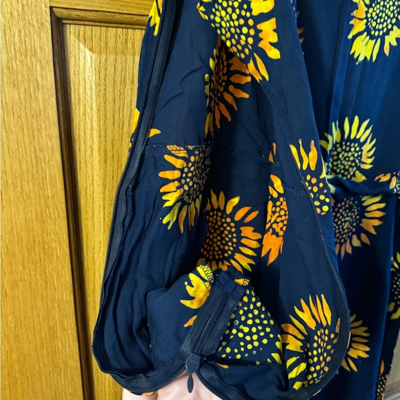 Sunflower jumper 🌻 - Picture 5 of 8